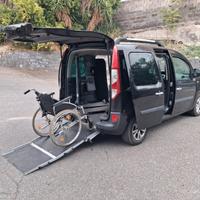 Renault Kangoo Pianale ribassato con rampa disabil