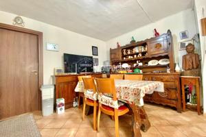 SEMINDIPENDENTE CON GIARDINO PRIVATO A NOLE