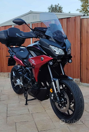 Moto Yamaha Tracer 900
