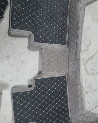 tappetini Omoda 9 salva moquette
