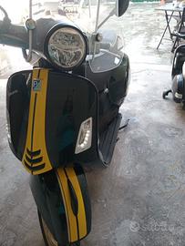 Vespa 300 super sport serie limitata