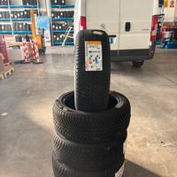 Pirelli Gomme Nuove 4 stagioni 225 45 R17