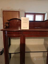 vetrina stile vittoriano fine 800