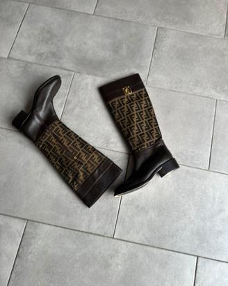Stivale Fendi