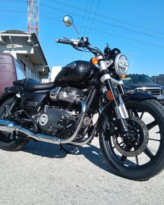 Royal Enfield Super Meteor PROMO