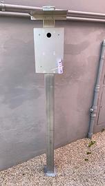Supporto colonna da terra per Wallbox acciaio inox