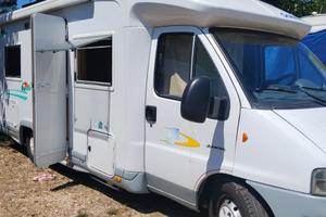 Camper semintegrale