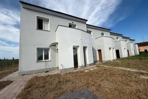 VILLA A SCHIERA A GUARDA VENETA
