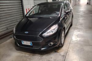 Ford s max