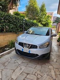 Nissan Qashqay 2.0 dCi 150 cv 5WD auto Tecna