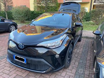 TOYOTA CHR HYBRID