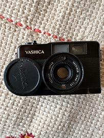 Macchina fotografica Yashica