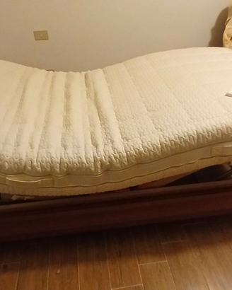 Letto elettrico con armadio