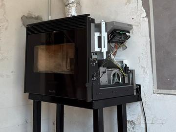 Inserto camino a pellet Ravelli RBV 710 COMPACT