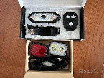 Pacchetto luci bici (anteriori+posteriori+frecce)