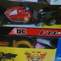 ferrari radiocomandata e scavatore telecomandato 