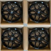 Kit cerchi in lega da 17'' per RANGE ROVER EVOQUE