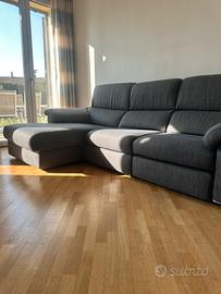 Divano in tessuto Poltrone e Sofà