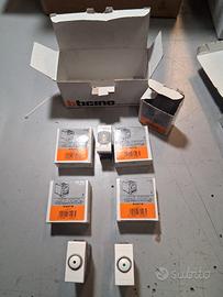 Bticino Light  interruttori IR e dimmer 