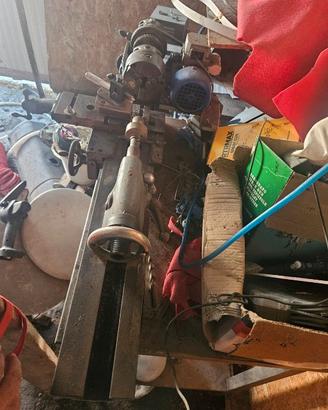 piccolo tornio da metallo