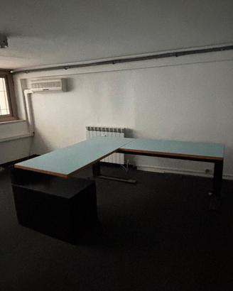 Scrivania celeste Anonima Castelli – anni ’90