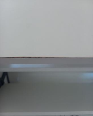 SCARPIERA BISSA IKEA +TAVOLINO LACK IKEA