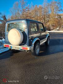 Suzuki Samurai 