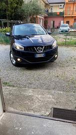 Nissan qashkai blu
