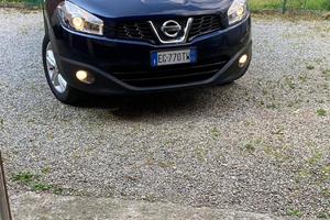 Nissan qashkai blu