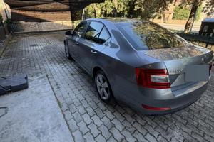 Skoda Octavia 1.6tdi 105cv DSG 8