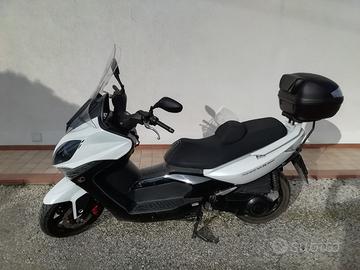 Kymco Xciting R300