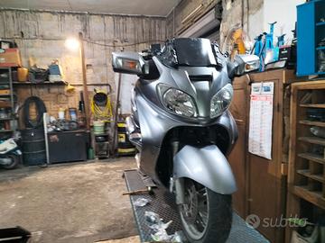 Suzuki Burgman 650 executive