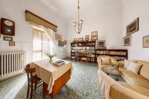 CASA INDIPENDENTE CON TERRAZZO A NOVOLI