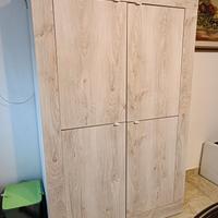 Armadio/ libreria chiusa/ dispensa