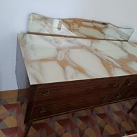 Cassettiera con specchio+ due comodini