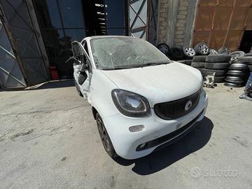 Ricambi Smart ForFour W453 1.0 benz 71cv del 2017