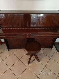 pianoforte verticale  marca Kawai