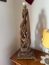 Antica lampada da tavolo