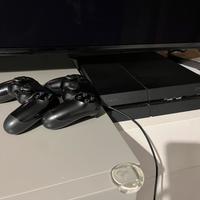 Play Station Slim 4 come nuova + 2 controller