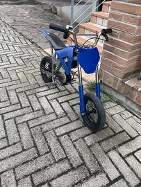 Pit bike elettrica