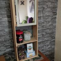 Mobiletto artigianale in legno