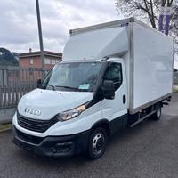 Iveco daily 35C160 furgone e sponda caricatrice