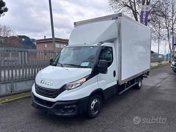 Iveco daily 35C160 furgone e sponda caricatrice