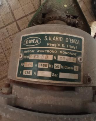 sollevatore portata 200kg