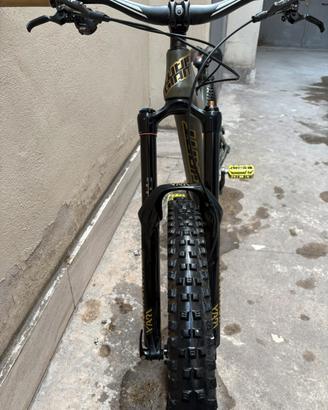 Bicicletta da enduro usata veramente poco