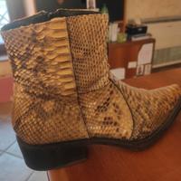 stivali PITONE(n'42) ROMA WhatsApp 3292890531