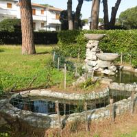 QUADRILOCALE (3 camere) giardino p auto 150 m mare