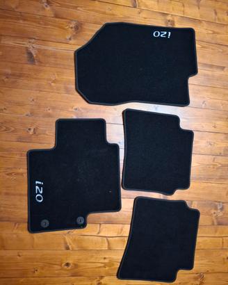 Tappettini moquette i20 