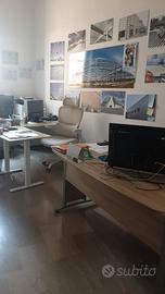 Stanza in ufficio condiviso