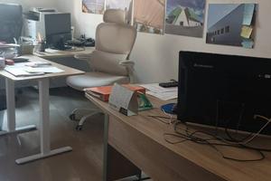 Stanza in ufficio condiviso